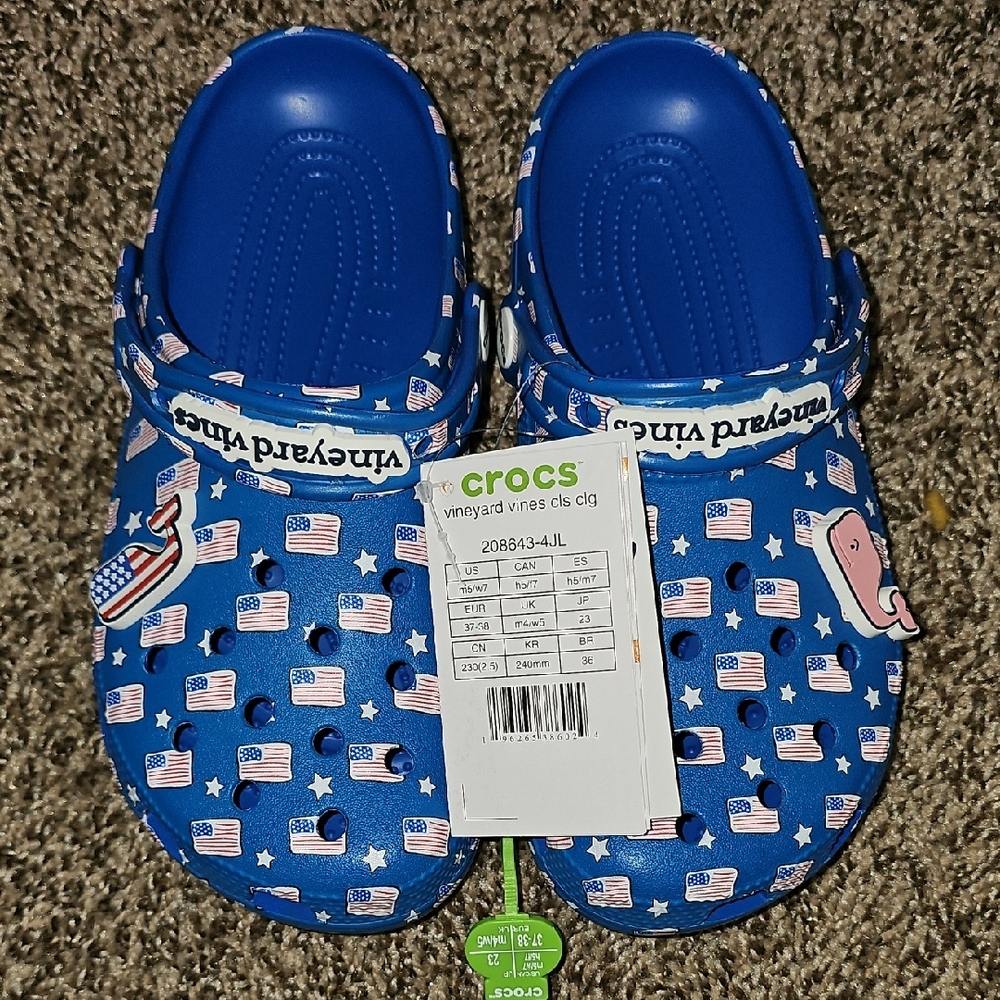 Crocs x vineyard vines